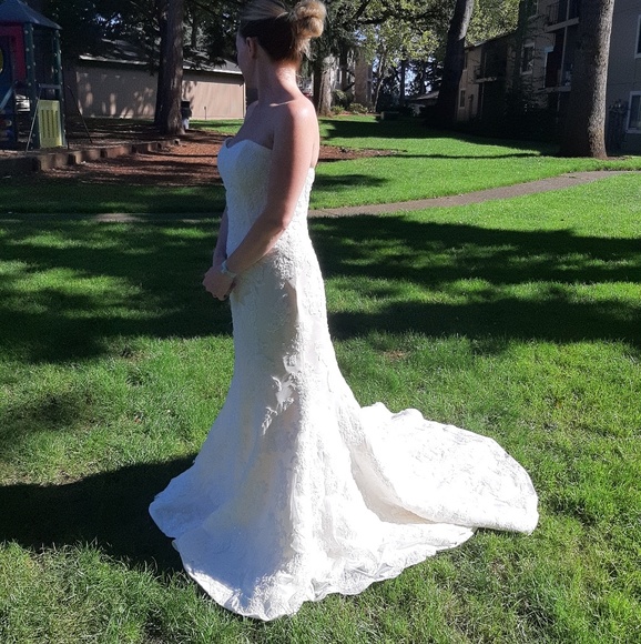 Demetrios Dresses & Skirts - Demetrios Wedding Dress Size 8